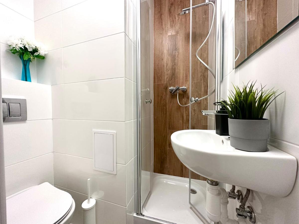 Mmrent One Way Room Gdansk Exterior photo